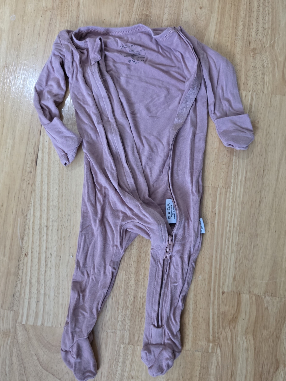Pip And Phee Bamboo One-Piece Footed Zipper Romper in Dusty Pink
